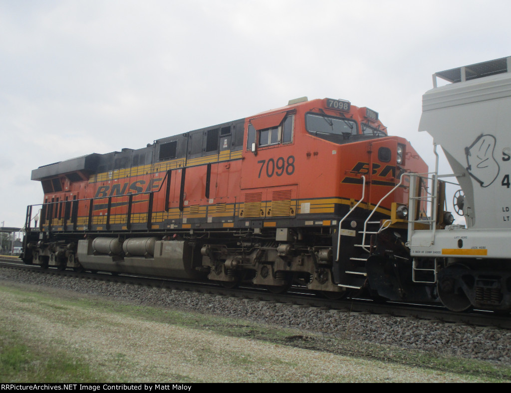 BNSF 7098